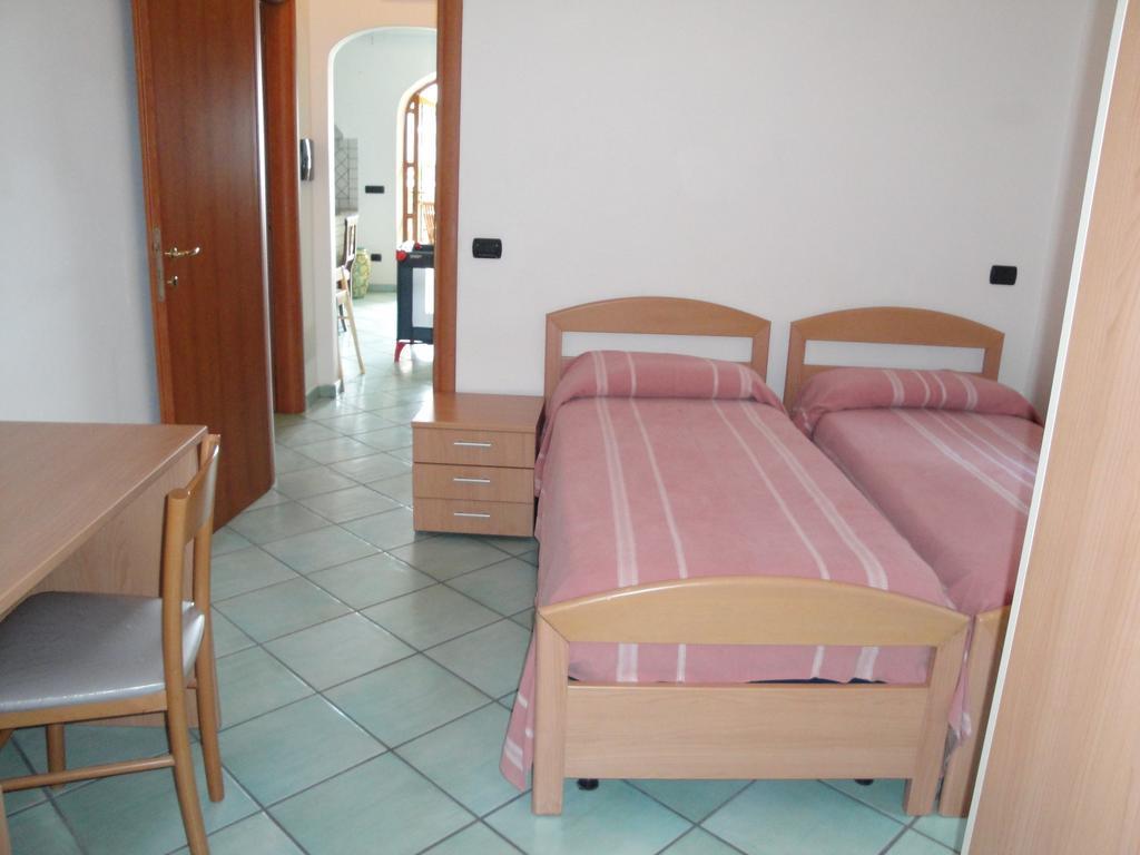 Olga'S Residence Relais Nerano Ruang foto