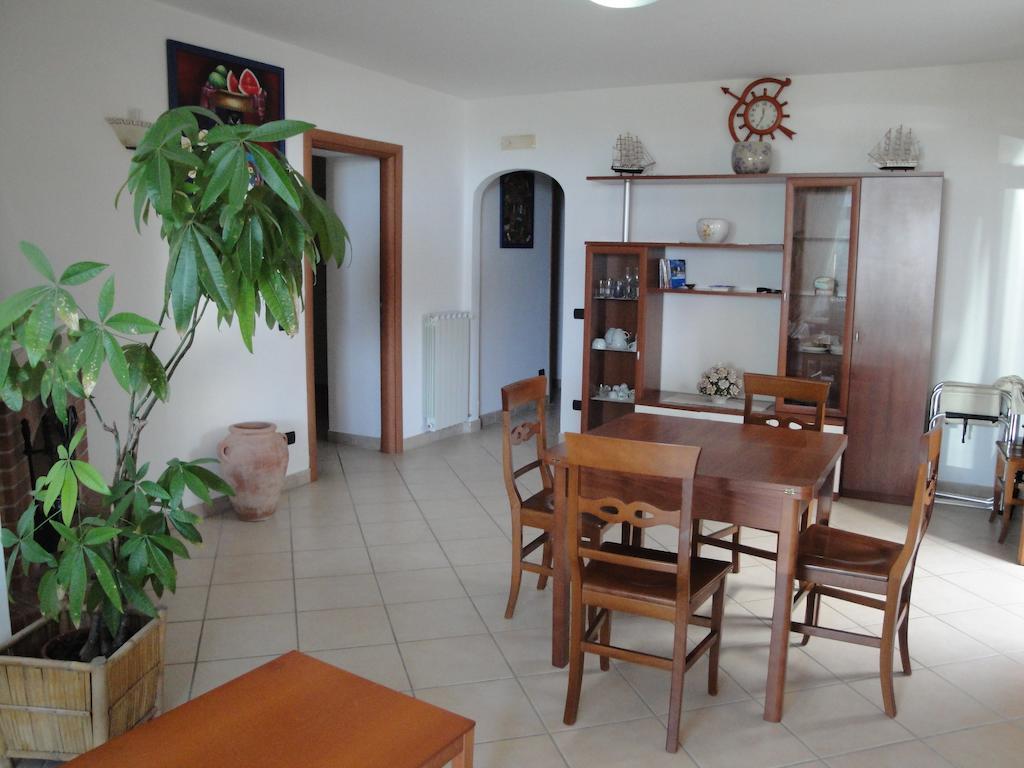 Olga'S Residence Relais Nerano Ruang foto
