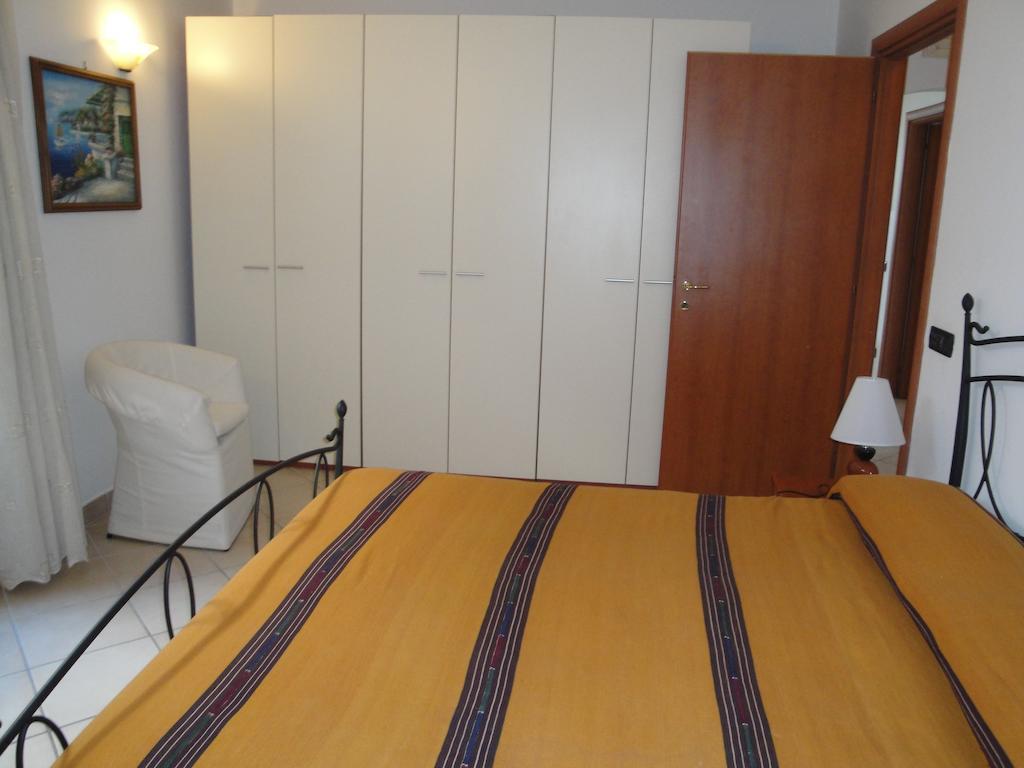 Olga'S Residence Relais Nerano Ruang foto