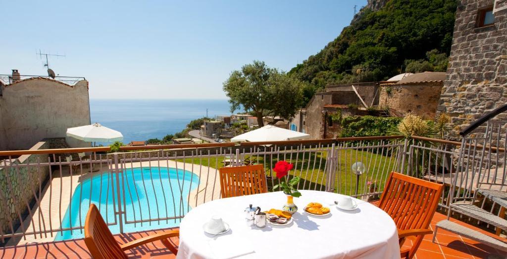 Olga'S Residence Relais Nerano Ruang foto